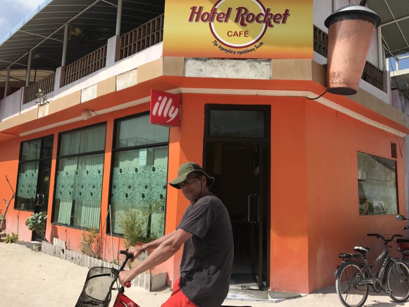 Hotel Rocket Restaurant - Maldives Emotional Gap Analysis