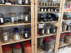 Chemical-free and Zero Waste products from the HIve